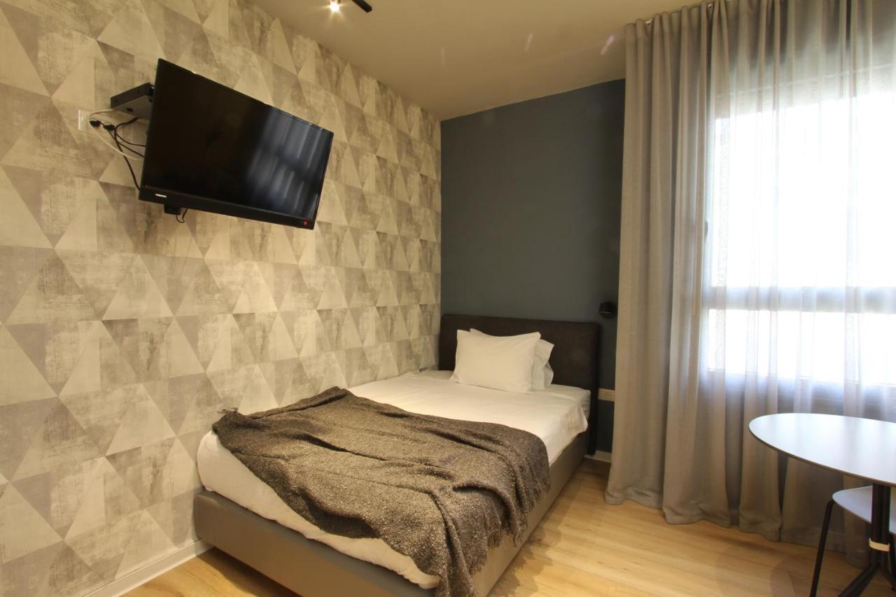 דירות גני תערוכה - Tlv University Apartments Near Expo By Sea N' Rent Тел Авив Стая снимка