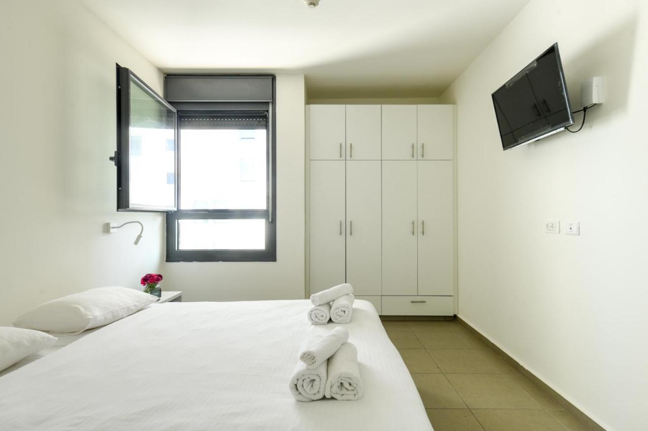 דירות גני תערוכה - Tlv University Apartments Near Expo By Sea N' Rent Тел Авив Екстериор снимка